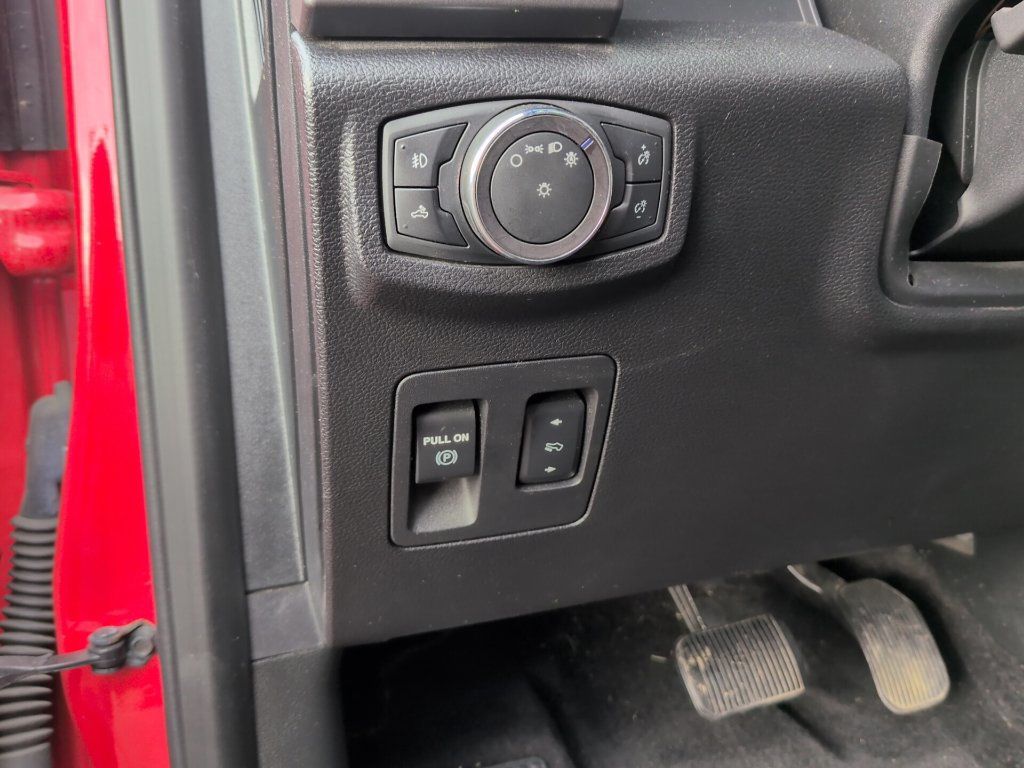 2018 Ford F-150 XLT - 23087915 - 21