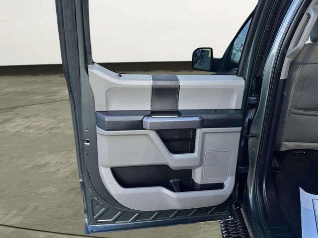 2018 Ford F-150 XLT 4WD SuperCrew 5.5' Box - 22974795 - 11