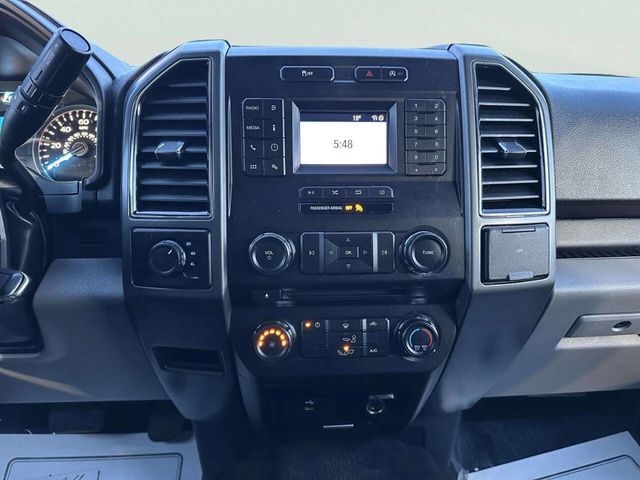 2018 Ford F-150 XLT 4WD SuperCrew 5.5' Box - 22974795 - 26