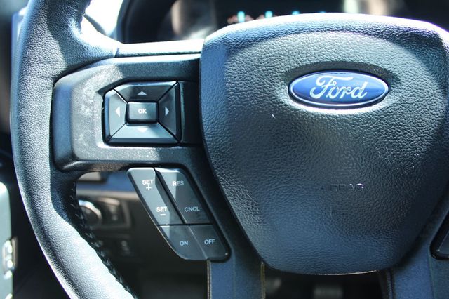 2018 Ford F-150 XLT 4WD SuperCrew 5.5' Box - 23028882 - 19