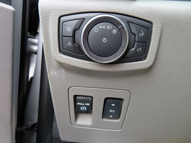 2018 Ford F-150 XLT 4WD SuperCrew 6.5' Box - 22988236 - 40