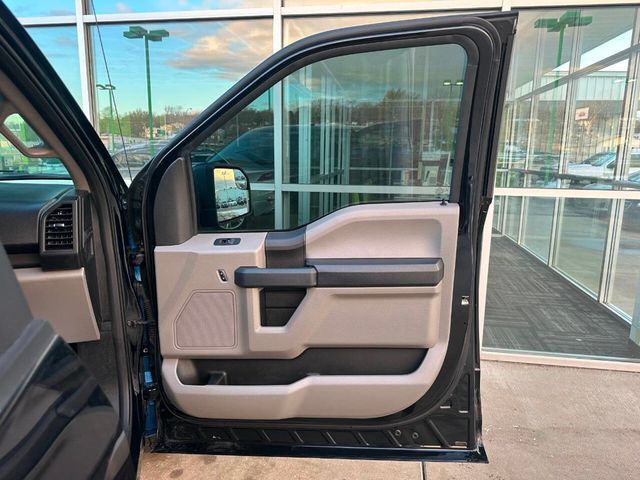 2018 Ford F-150 XLT 4x4 4dr SuperCrew 5.5 ft. SB - 22956486 - 9