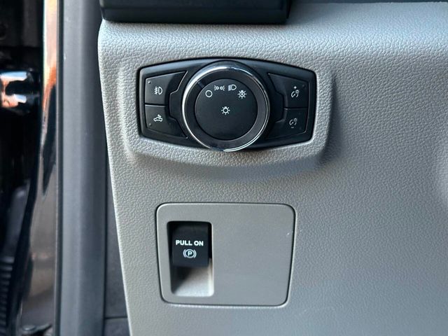 2018 Ford F-150 XLT 4x4 4dr SuperCrew 5.5 ft. SB - 22956486 - 31