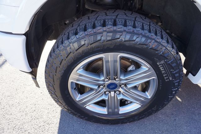 2018 Ford F-150 XLT, 4X4, PREMIUM WHEELS, PANO MOON ROOF, NAVIGATION - 23091082 - 11