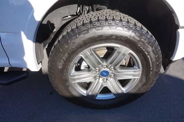 2018 Ford F-150 XLT, 4X4, PREMIUM WHEELS, PANO MOON ROOF, NAVIGATION - 23091082 - 14