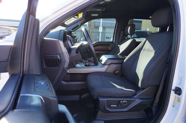 2018 Ford F-150 XLT, 4X4, PREMIUM WHEELS, PANO MOON ROOF, NAVIGATION - 23091082 - 16
