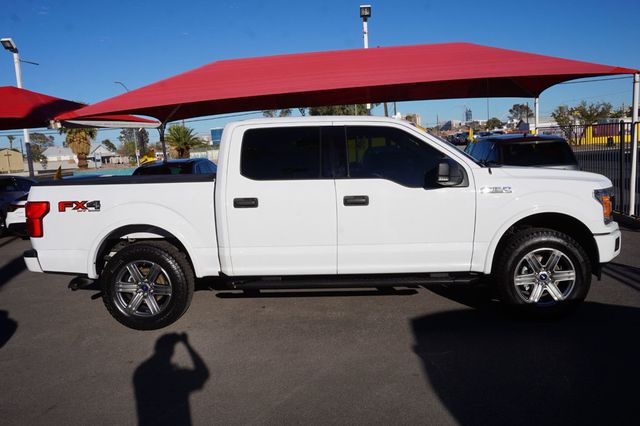 2018 Ford F-150 XLT, 4X4, PREMIUM WHEELS, PANO MOON ROOF, NAVIGATION - 23091082 - 4