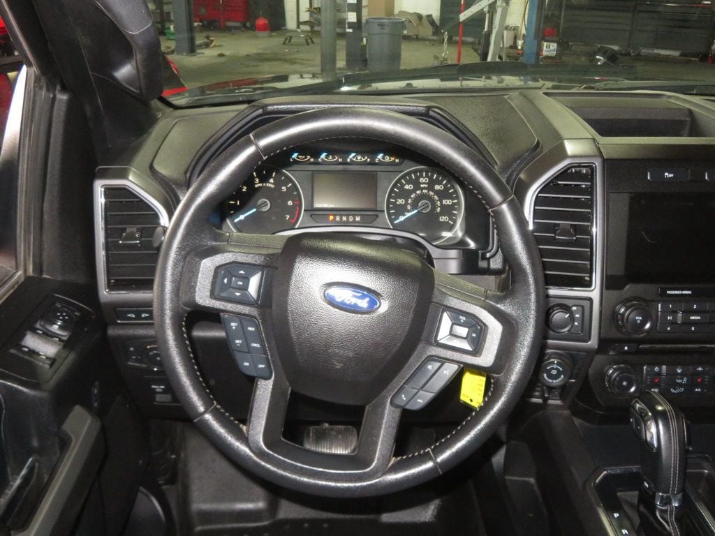 2018 Ford F-150 XLT LIFTED 4X4 EXTRA CLEAN NEW TIRES 1OWNER SUPERCREW  - 23014410 - 38