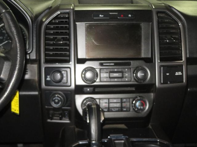 2018 Ford F-150 XLT LIFTED 4X4 EXTRA CLEAN NEW TIRES 1OWNER SUPERCREW  - 23014410 - 40