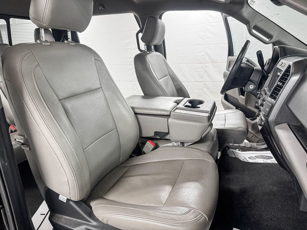 2018 Ford F-150 XLT SUPERCREW 4X4 - 22976792 - 9