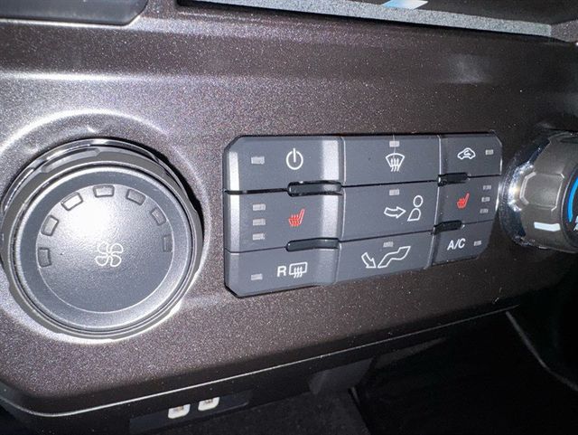 2018 Ford F-150 XLT SuperCrew 5.5-ft. Bed 4WD - 23033905 - 18