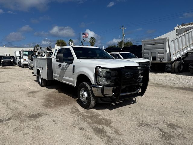 2018 Ford F-350 4X4 Extended Cab Crane Truck  - 23087412 - 5