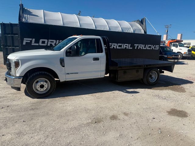 2018 Ford F-350 Gooseneck Flatbed  - 22983408 - 0