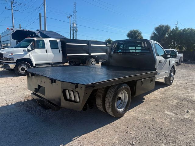 2018 Ford F-350 Gooseneck Flatbed  - 22983408 - 3