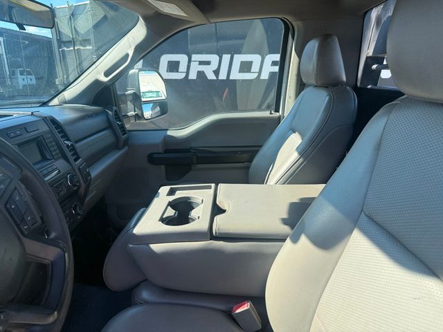 2018 Ford F-350 Gooseneck Flatbed  - 22983408 - 6