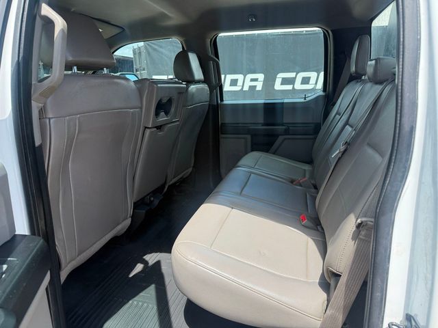 2018 Ford F-450 Crew Cab Gooseneck Flatbed  - 23016949 - 6