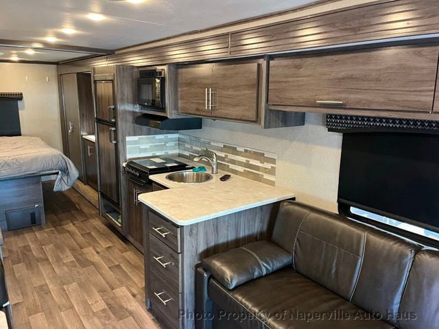 2018 Ford F-53 Motorhome Stripped Chassis AXON 29M Motorhome Camper - $118k MSRP - 22136479 - 21