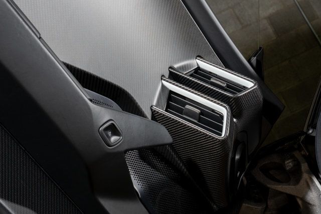 2018 Ford GT  - 22850359 - 26