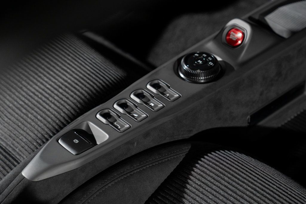 2018 Ford GT photo 17