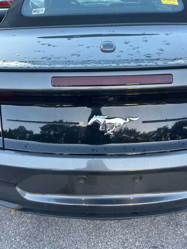 2018 Ford Mustang EcoBoost Convertible - 23030720 - 2