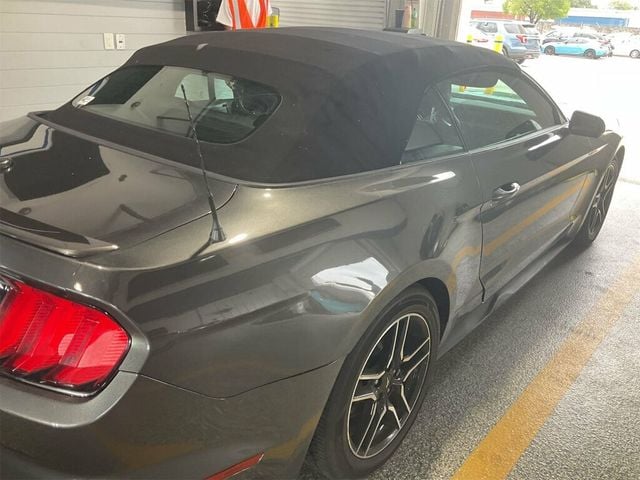 2018 Ford Mustang EcoBoost Convertible - 23030720 - 6