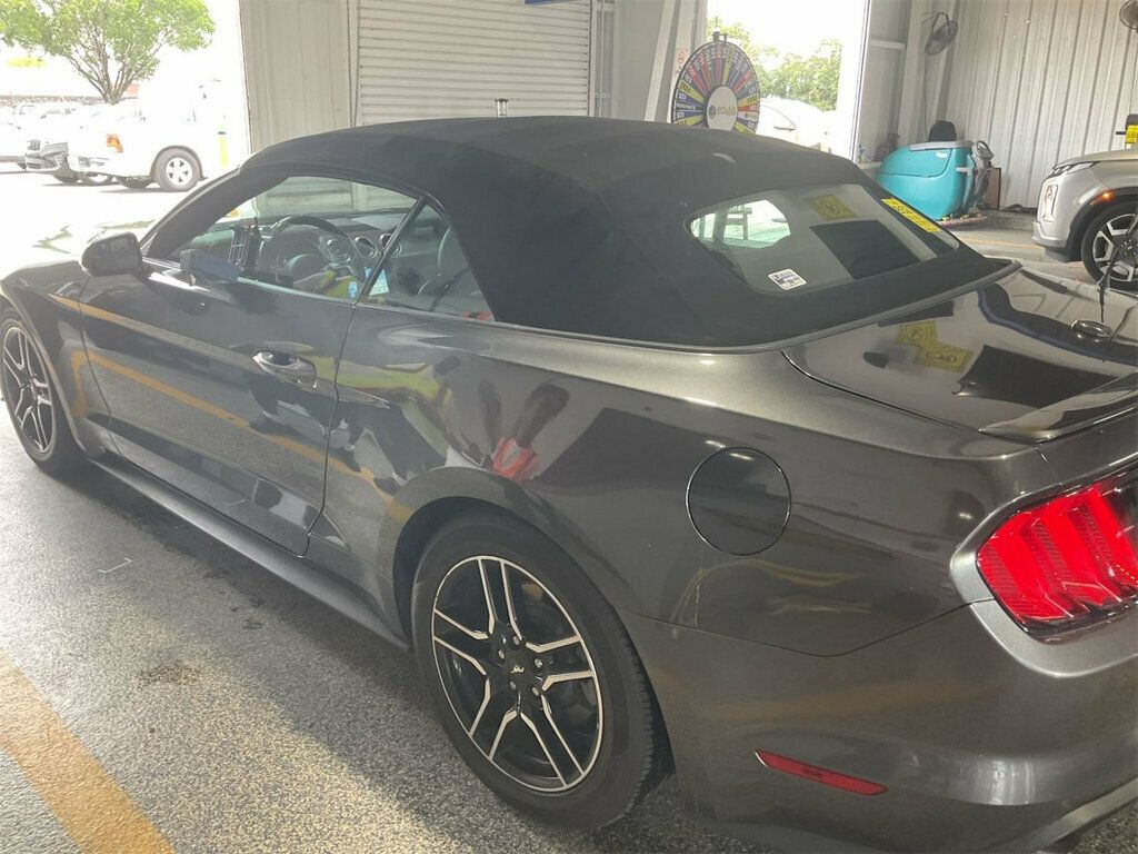 2018 Ford Mustang EcoBoost Convertible - 23030720 - 7