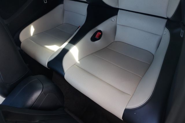 2018 Ford Mustang EcoBoost Convertible - 23040061 - 12