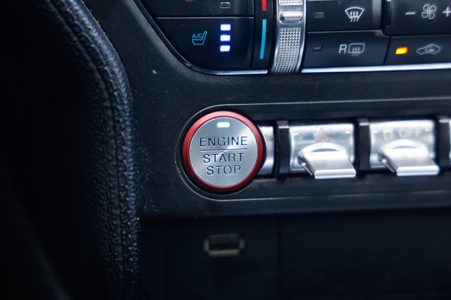 2018 Ford Mustang EcoBoost Convertible - 23040061 - 28