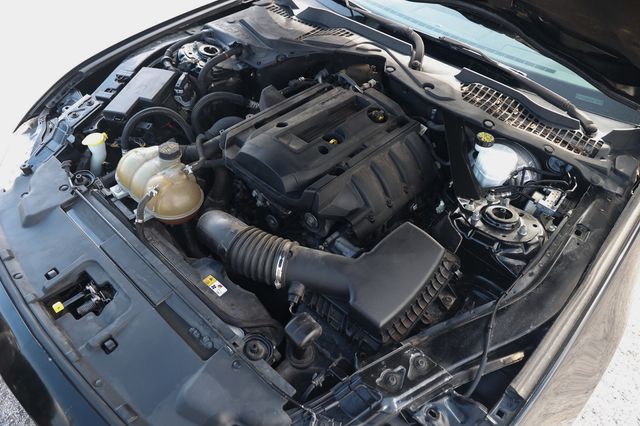 2018 Ford Mustang EcoBoost Convertible - 23040061 - 44