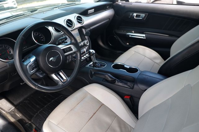 2018 Ford Mustang EcoBoost Convertible - 23040061 - 5