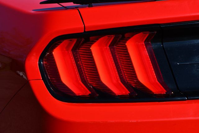 2018 Ford Mustang EcoBoost Fastback - 23004001 - 10
