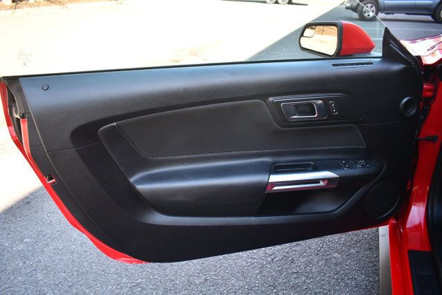 2018 Ford Mustang EcoBoost Fastback - 23004001 - 16