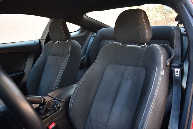 2018 Ford Mustang EcoBoost Fastback - 23004001 - 18