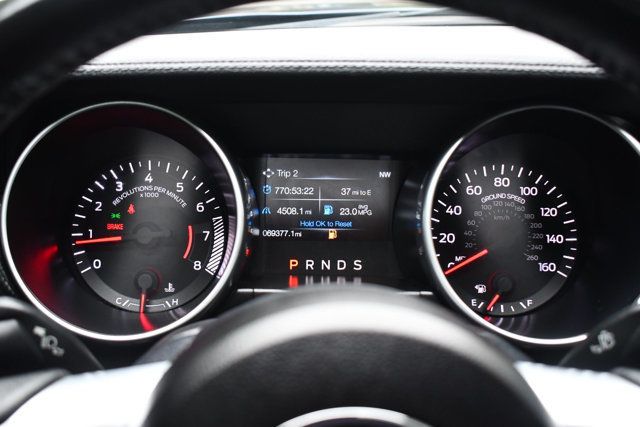 2018 Ford Mustang EcoBoost Fastback - 23039456 - 25