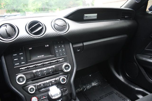 2018 Ford Mustang EcoBoost Fastback - 23039456 - 28