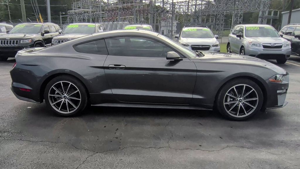 Ford Mustang photo 9