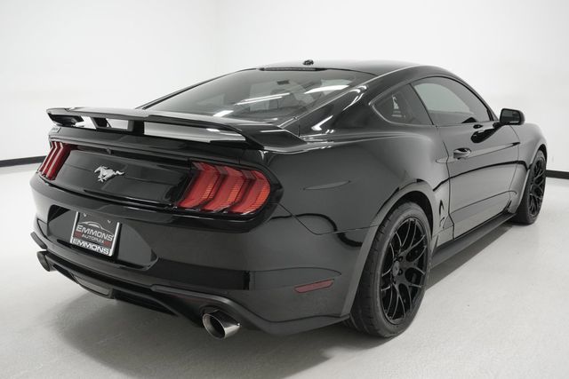 2018 Ford Mustang EcoBoost Fastback - 22896674 - 3