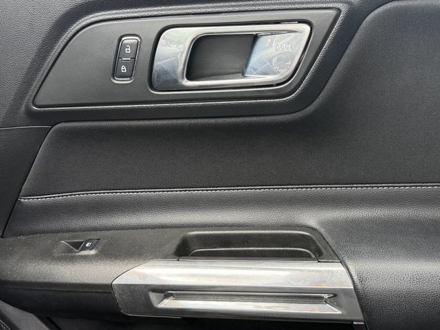 2018 Ford Mustang EcoBoost Fastback - 23048959 - 12