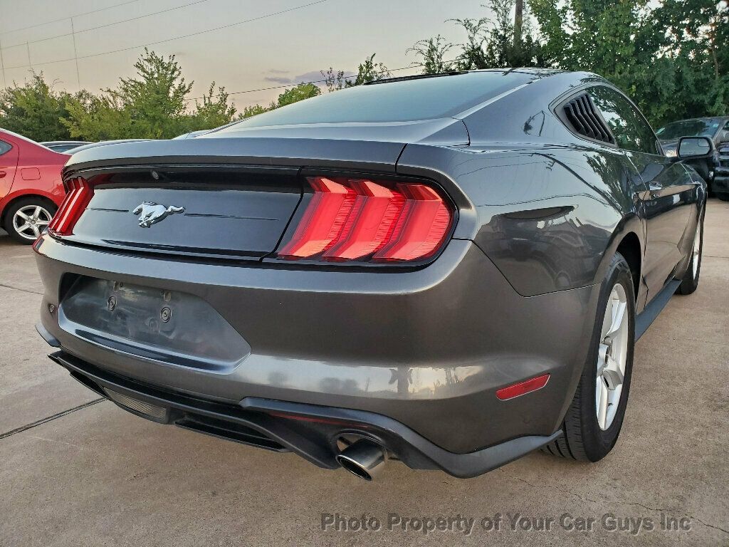 2018 Ford Mustang EcoBoost photo 9