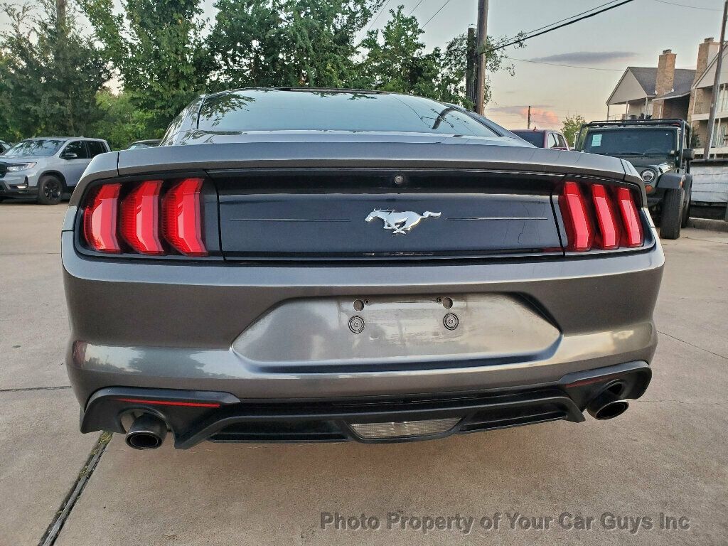 2018 Ford Mustang EcoBoost photo 12