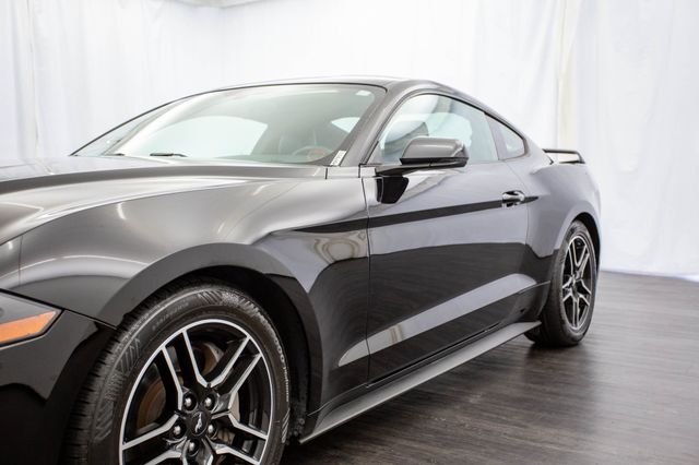 2018 Ford Mustang EcoBoost Fastback - 22895921 - 30
