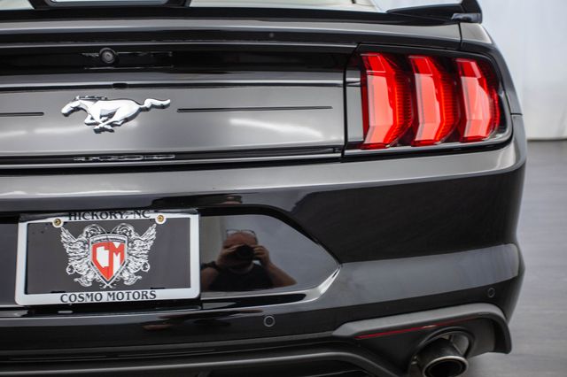 2018 Ford Mustang EcoBoost Fastback - 22895921 - 34