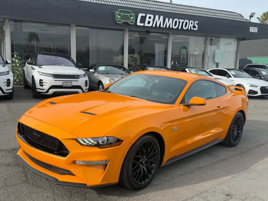 2018 Ford Mustang GT Premium Fastback - 22688575 - 3