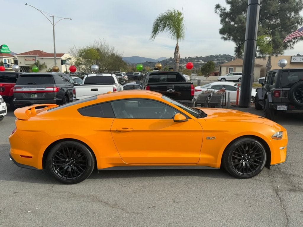 2018 Ford Mustang GT Premium Fastback - 22688575 - 7