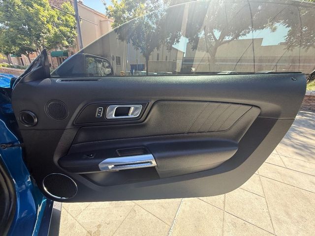 2018 Ford Mustang GT Premium Fastback - 22874563 - 11