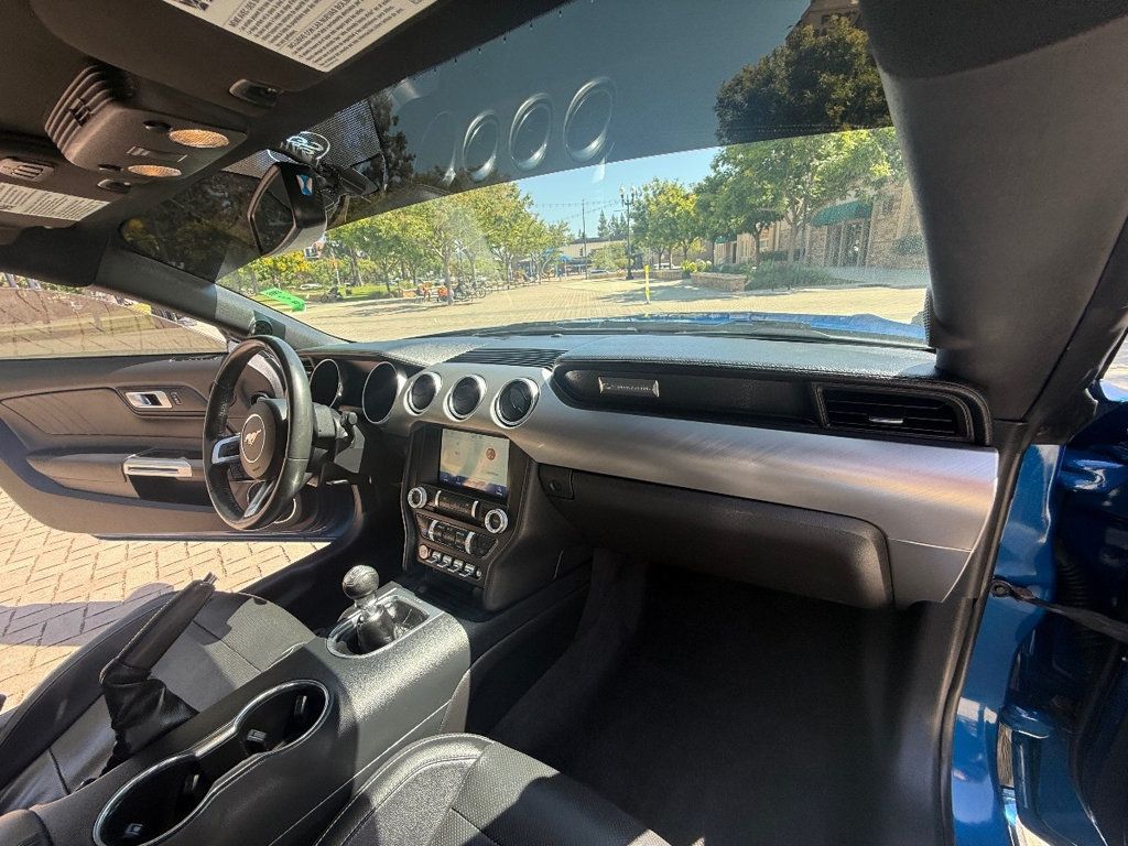 2018 Ford Mustang GT Premium Fastback - 22874563 - 12