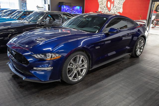 2018 Ford Mustang GT Premium Fastback - 22625991 - 1