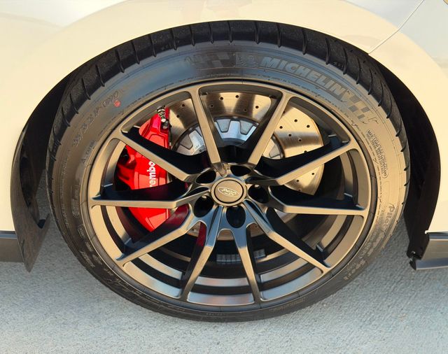 2018 Ford Mustang Shelby GT350 Fastback - 23054157 - 35