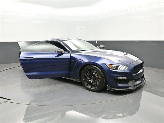 2018 Ford Mustang Shelby GT350 photo 32