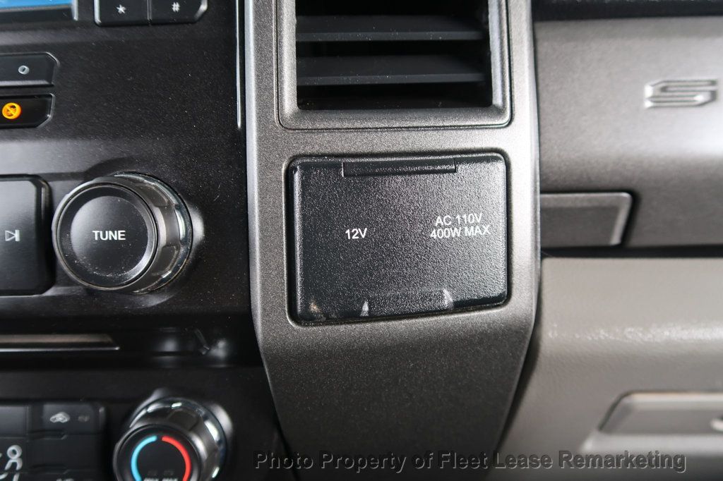 2018 Ford Super Duty F-250 SRW F250SD 4WD Crew Cab Utility  - 22969679 - 33